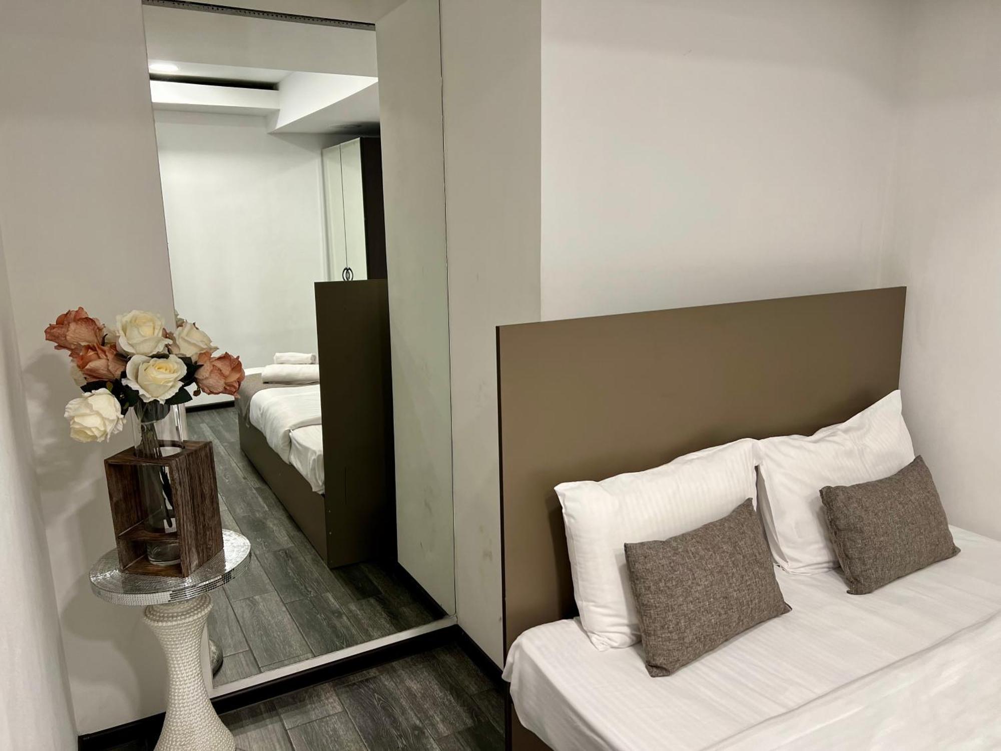 Yvn Tumanyan Apart-Hotel Jerevan Buitenkant foto